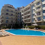 Apartment Summer Breеze 204 Private Sunny