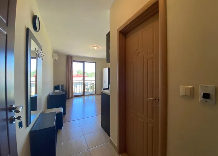 Summer Breеze 204 Private Sunny